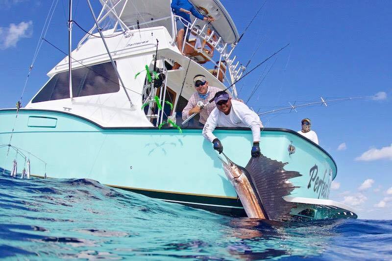 Cancun Boat Club: Premium Fishing Trip