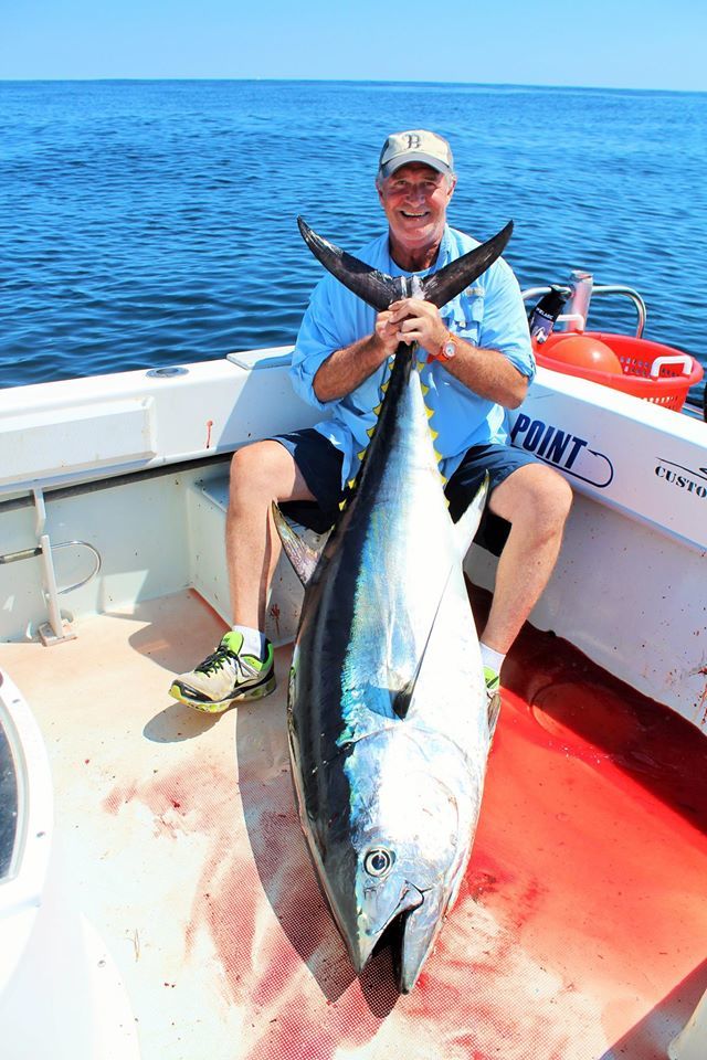 Coastal Charters Sportfishing: Light tackle tuna trip