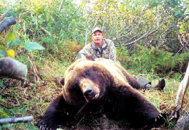 High Adventure Air Charter Guides & Outfitters: BROWN BEAR HUNTS