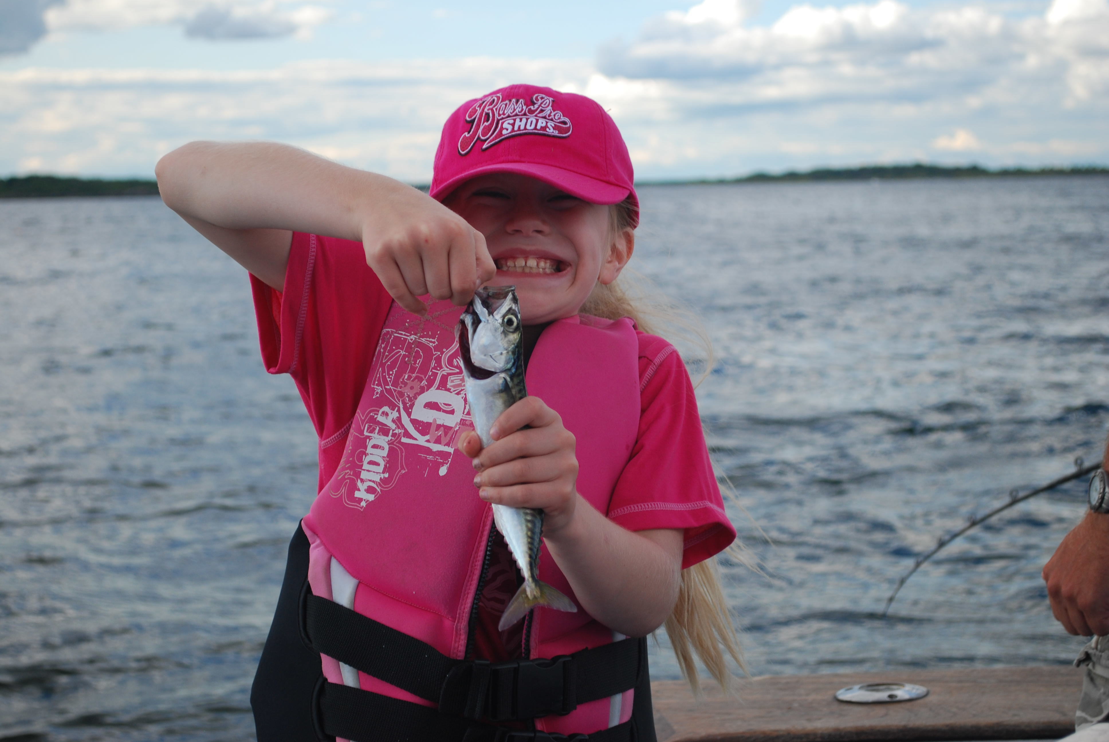 Mainetunafishing: Kids fishing
