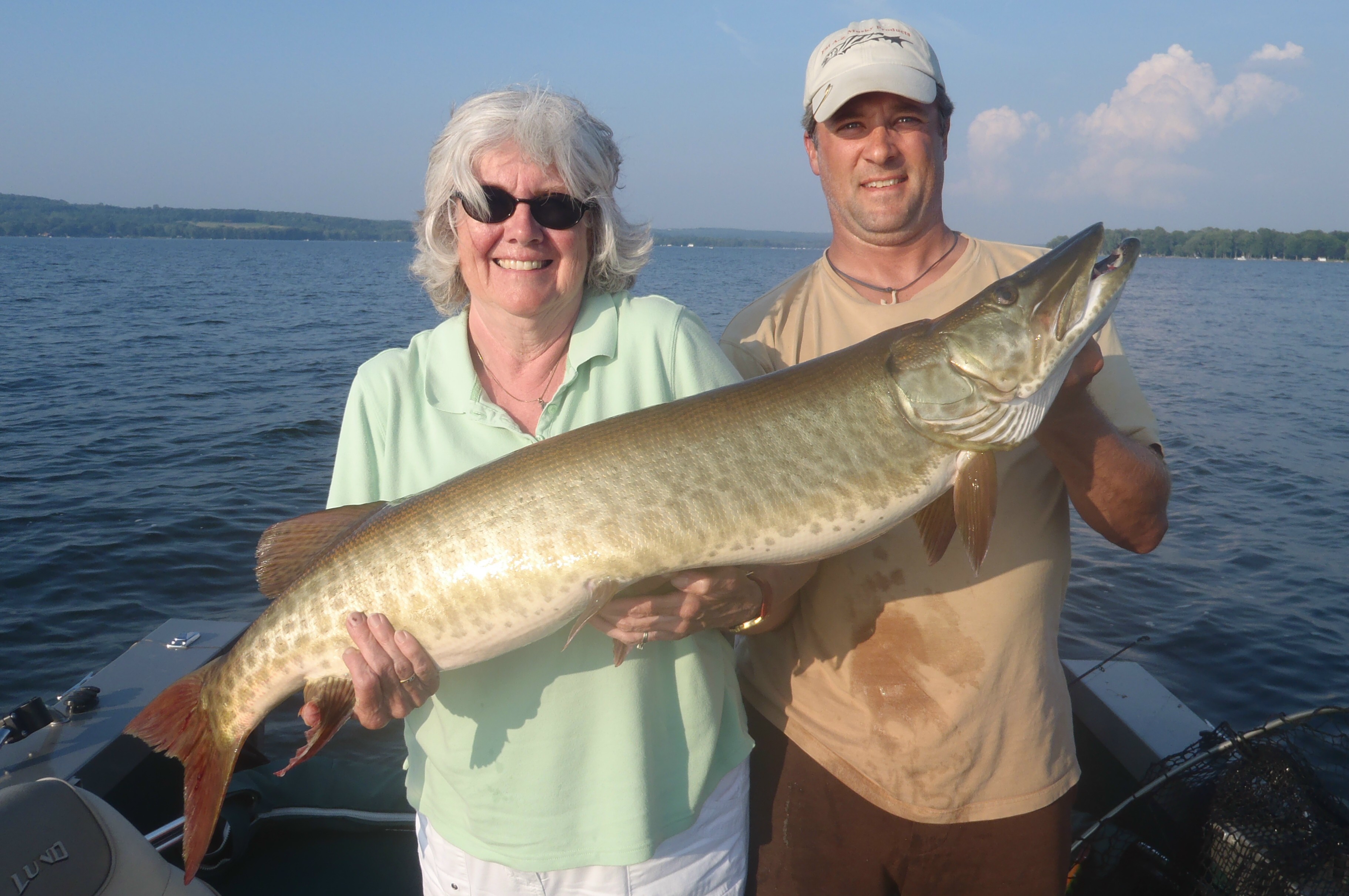 Muddy Creek Fishing Guides: Musky Fishing Catered to anyone