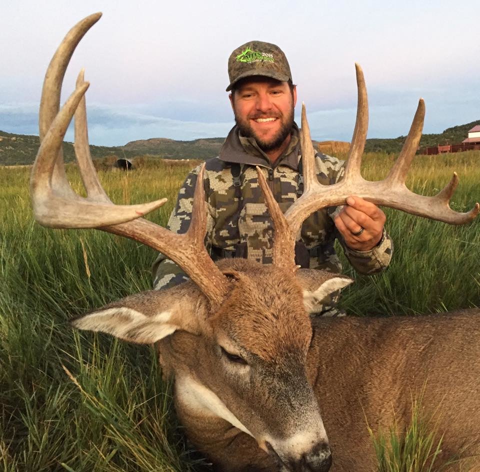 New Mexico Trophy Hunt : Buck Mule Deer Hunt, regular season 