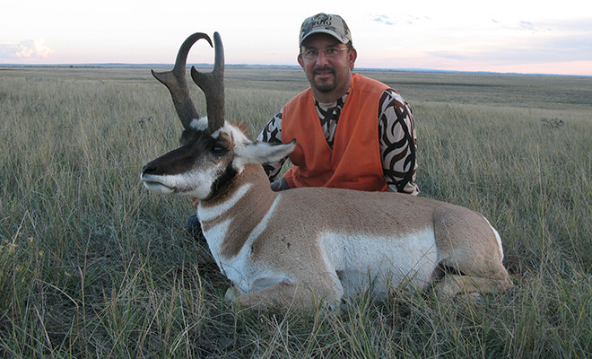 Trophies West Outfitting Co.: Guided Antelope Hunts
